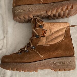 Cougar vintage Tan Suede Hiking winter Boots